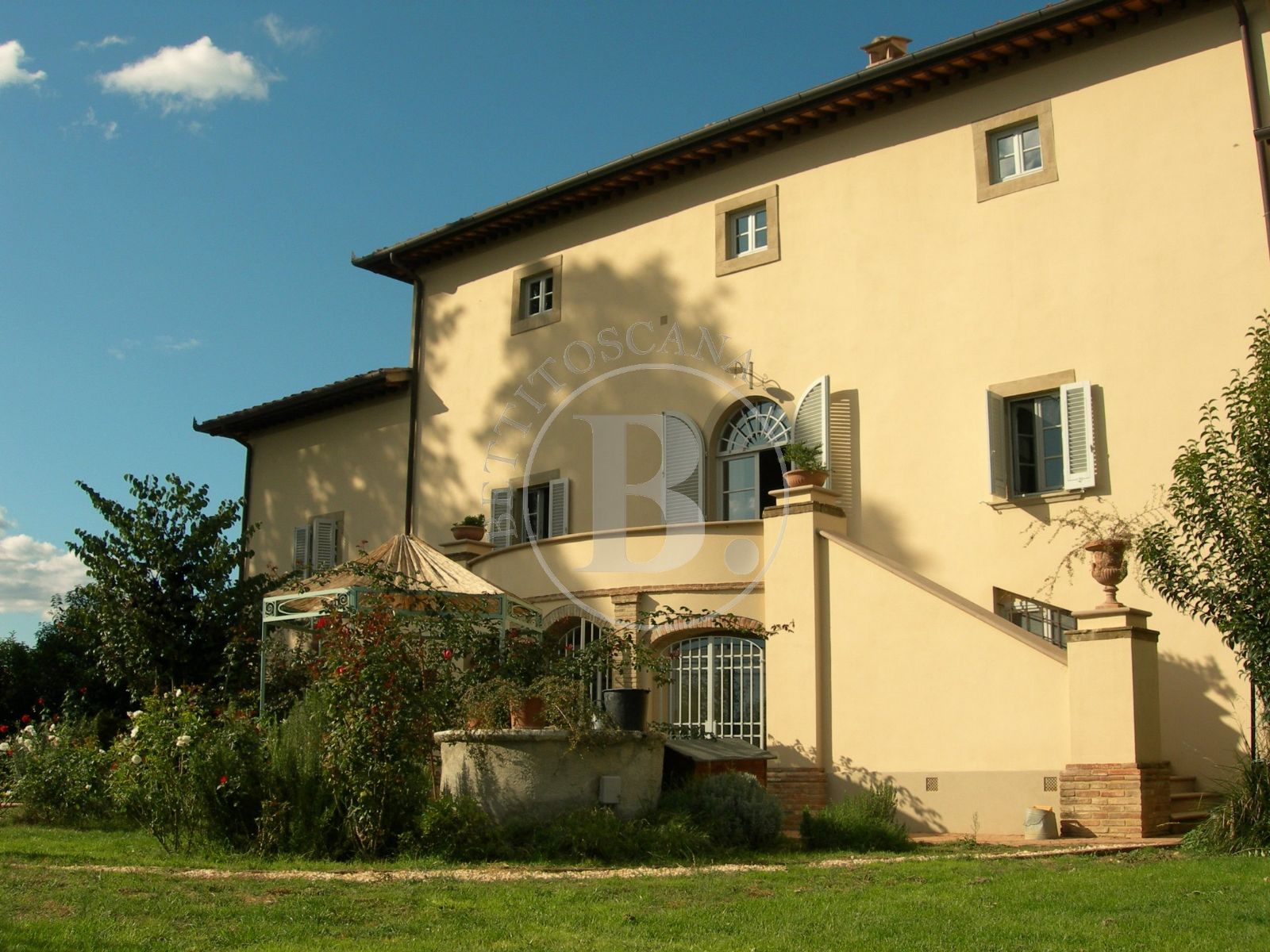 APARTMENT IN VILLA - Colle di Val d'Elsa (Si)